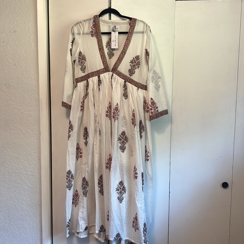 The Fox and the Mermaid - White Floral Long Sleeve Dress - M/L - NWT - Picture 6 of 7